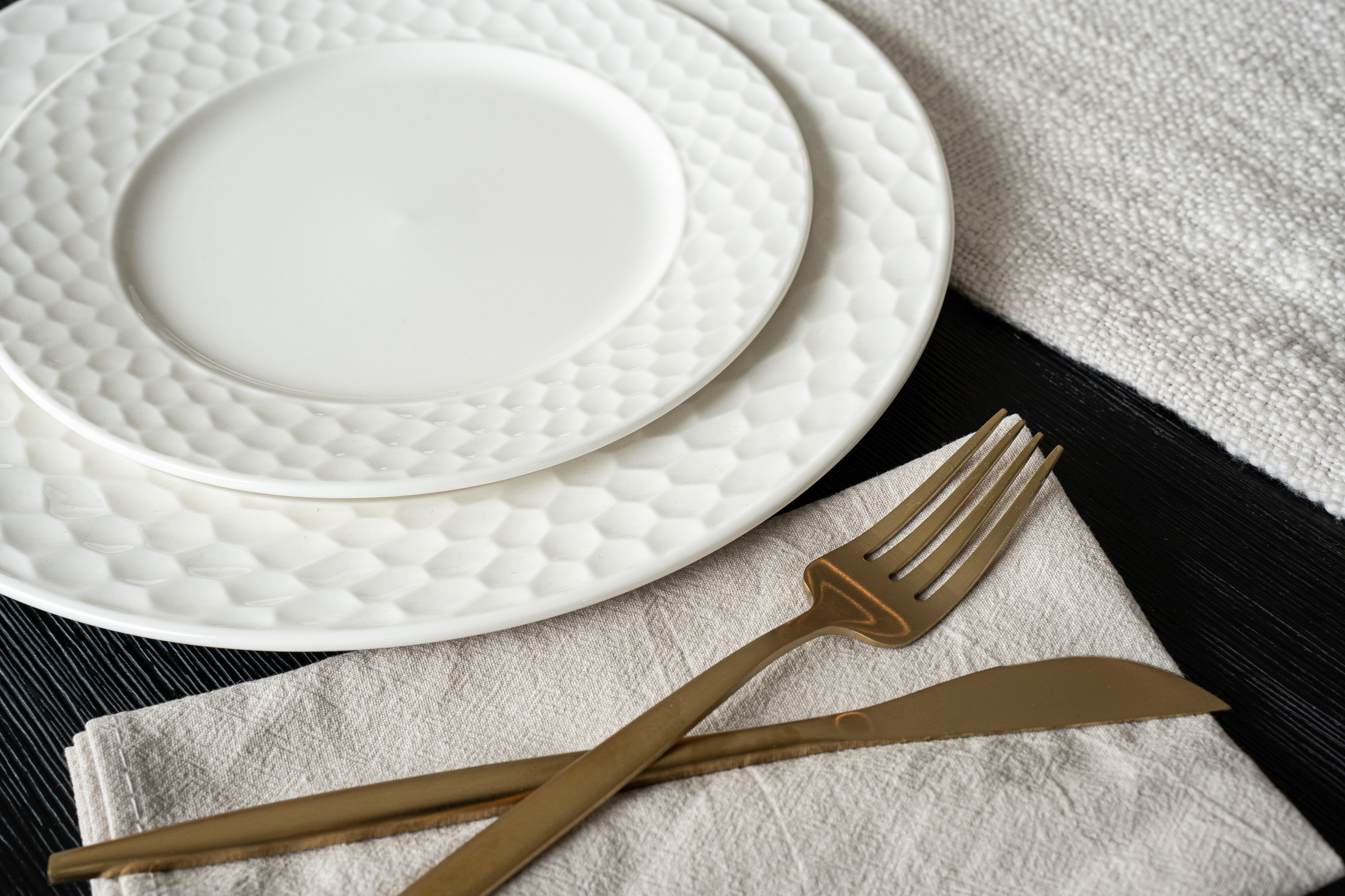 Santorini Collection - Bone China 12 Piece Dinnerware Set (Honeycomb)