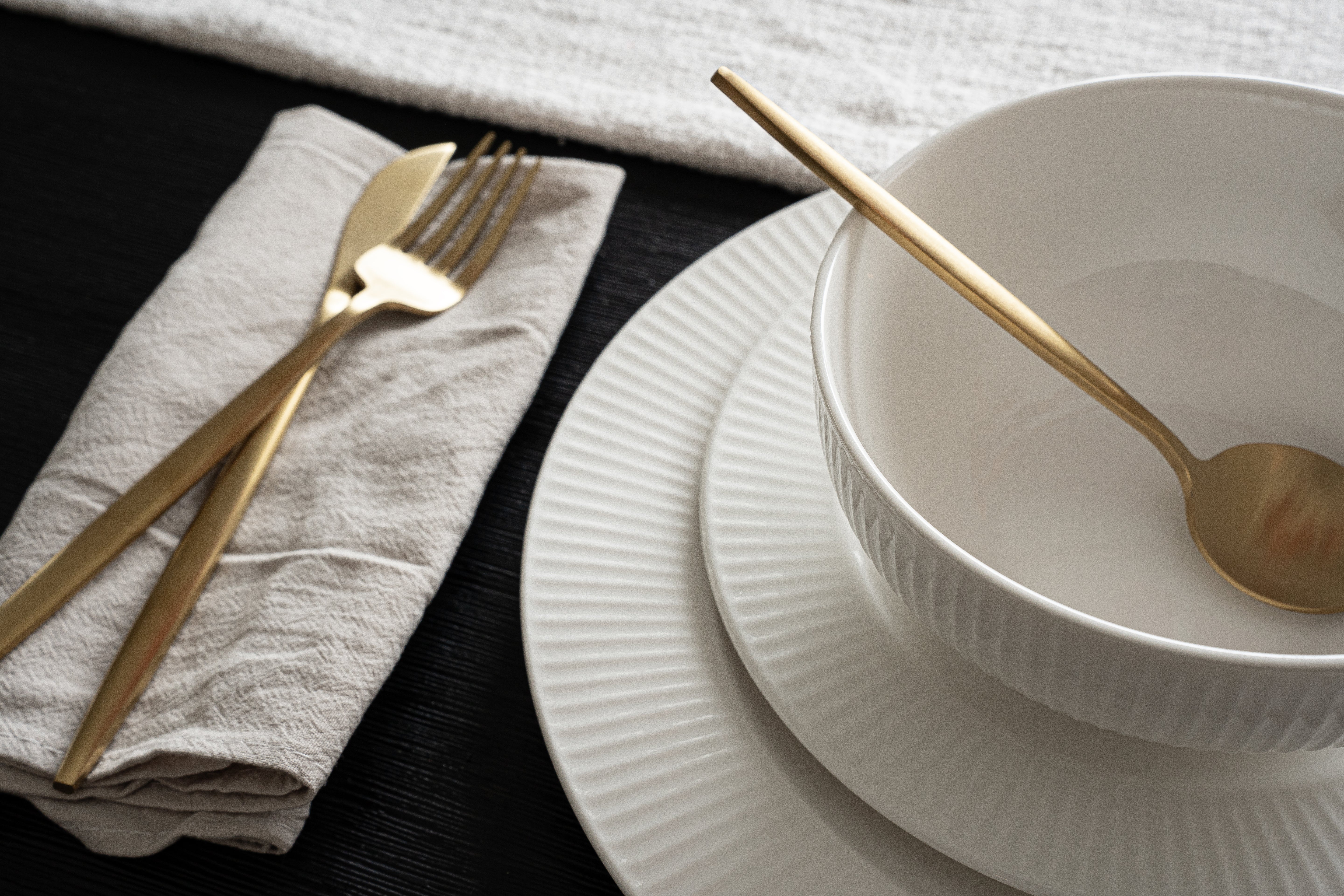 Santorini Collection - Bone China 12 Piece Dinnerware Set (Sun)