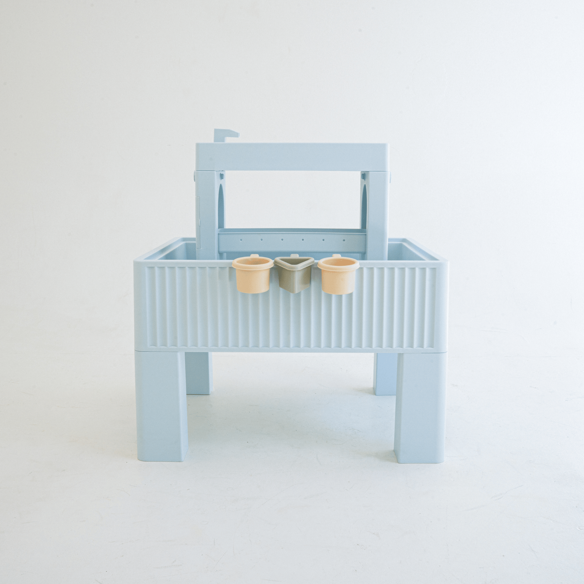 Splash & Play Table