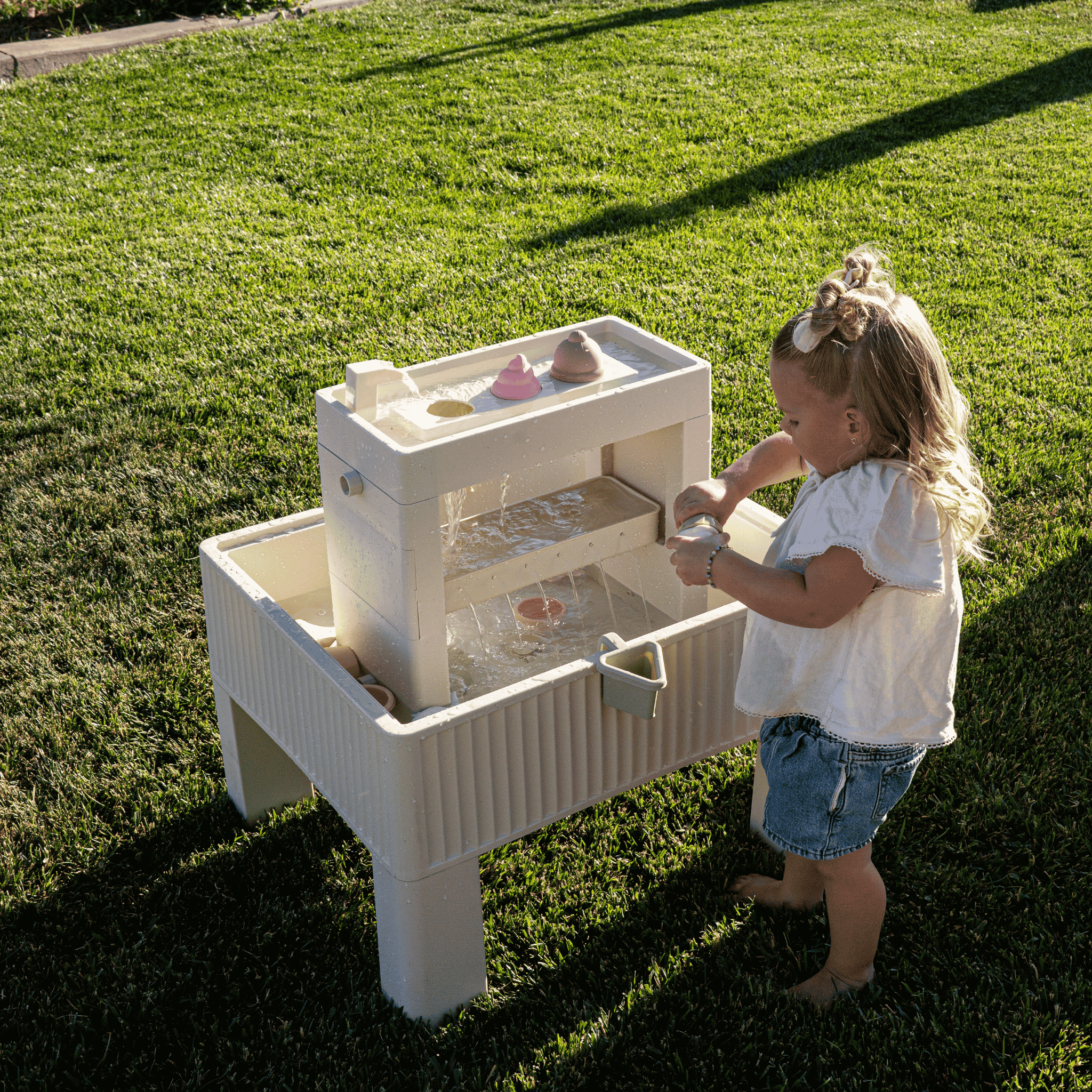 Splash & Play Table