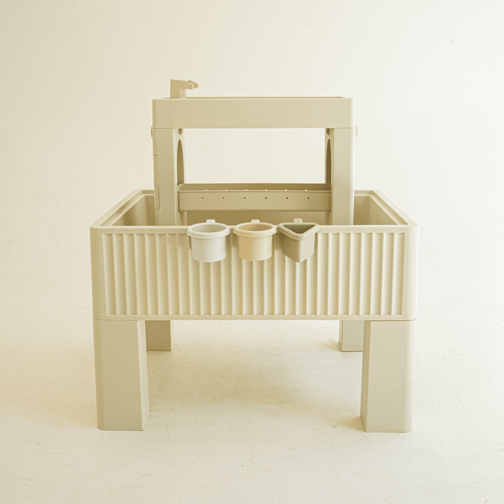 Splash & Play Table