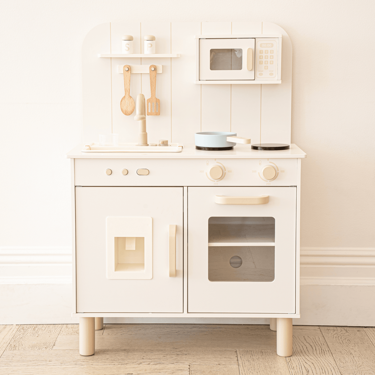 Play Kitchen